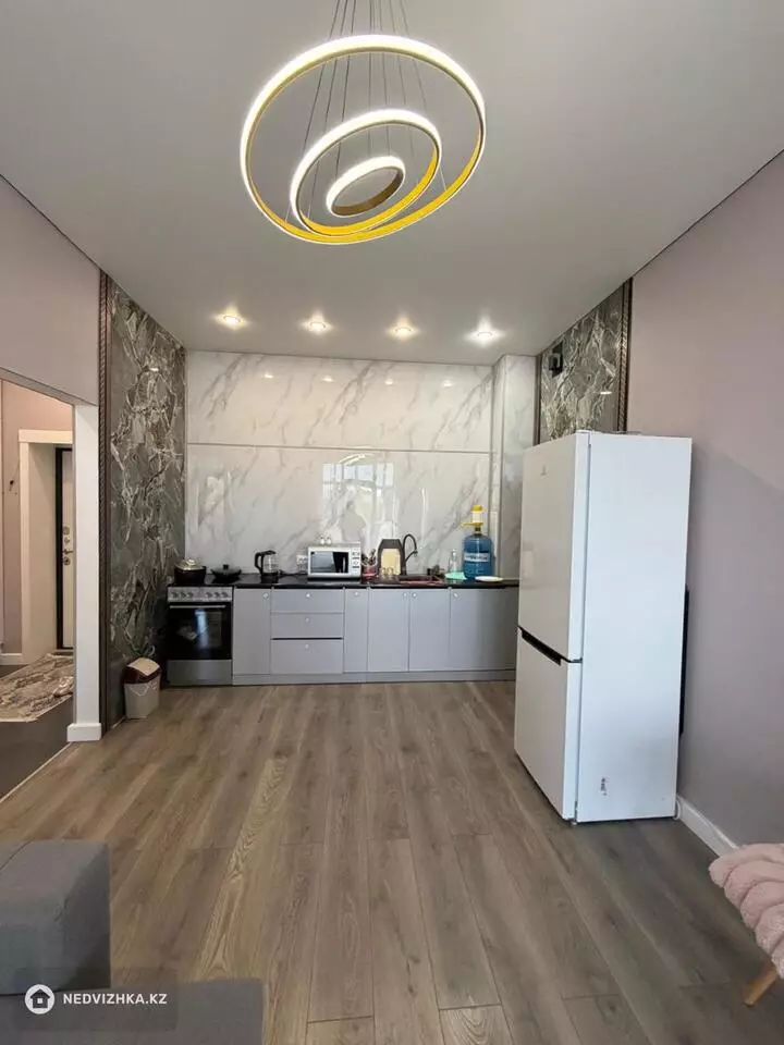 2-комнатная квартира, этаж 3 из 5, 41 м²