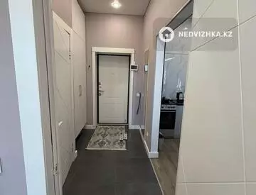 2-комнатная квартира, этаж 3 из 5, 41 м², миниатюра 10