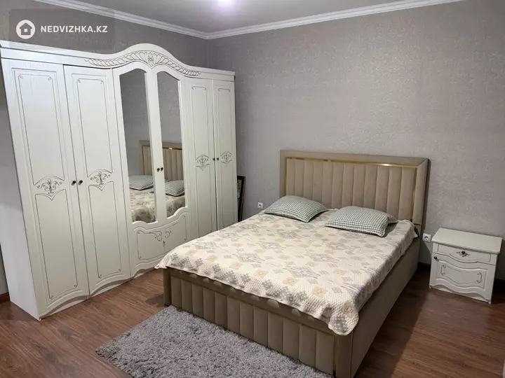 2-комнатная квартира, этаж 2 из 17, 86 м²