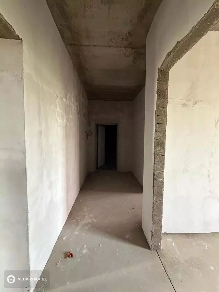2-комнатная квартира, этаж 5 из 5, 67 м², фотография 3