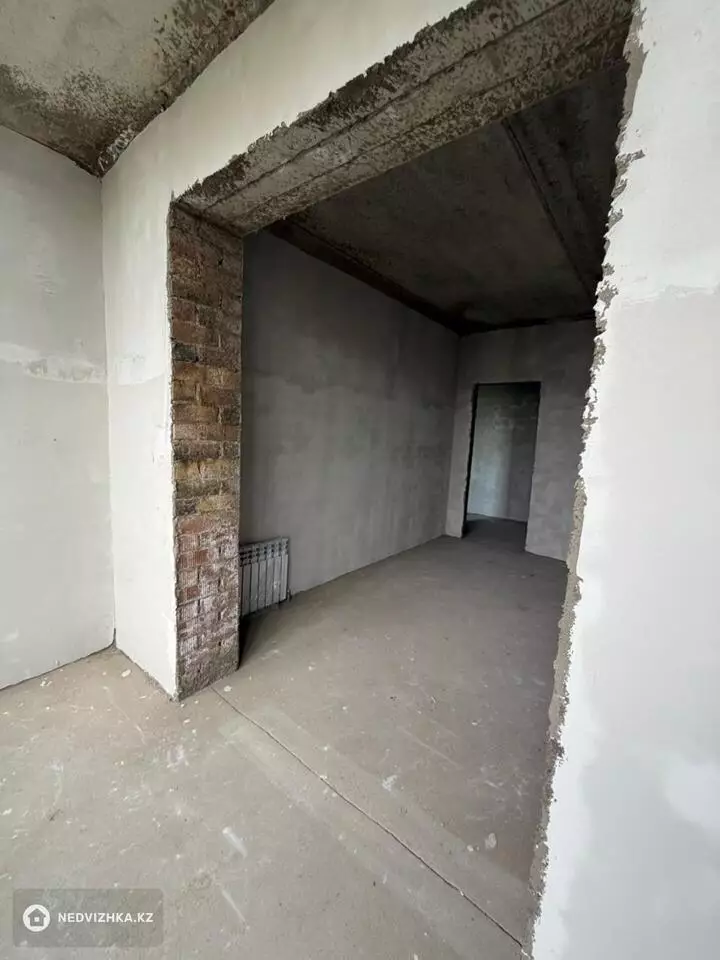 2-комнатная квартира, этаж 5 из 5, 67 м², фотография 5