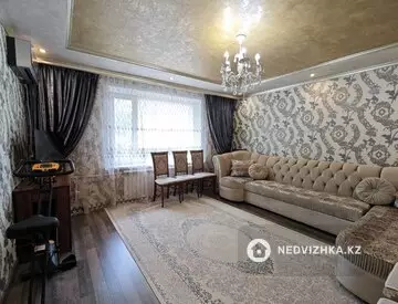 3-комнатная квартира, этаж 1 из 5, 64 м², миниатюра 2