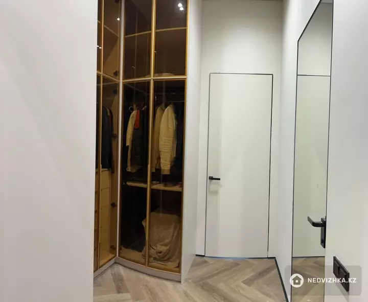 4-бөлмелі пәтер, қабат 9 барлық қабат саны 9, 131 м²