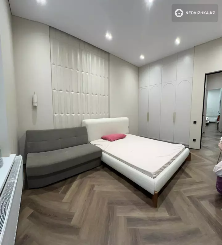 4-бөлмелі пәтер, қабат 9 барлық қабат саны 9, 131 м², 3-фотосурет