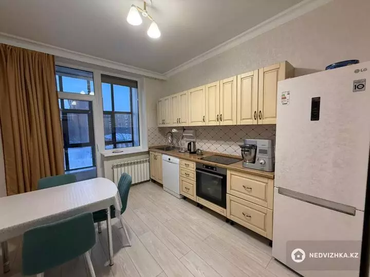 2-комнатная квартира, этаж 2 из 8, 64 м²