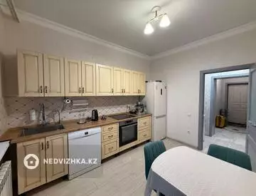 2-комнатная квартира, этаж 2 из 8, 64 м², миниатюра 4