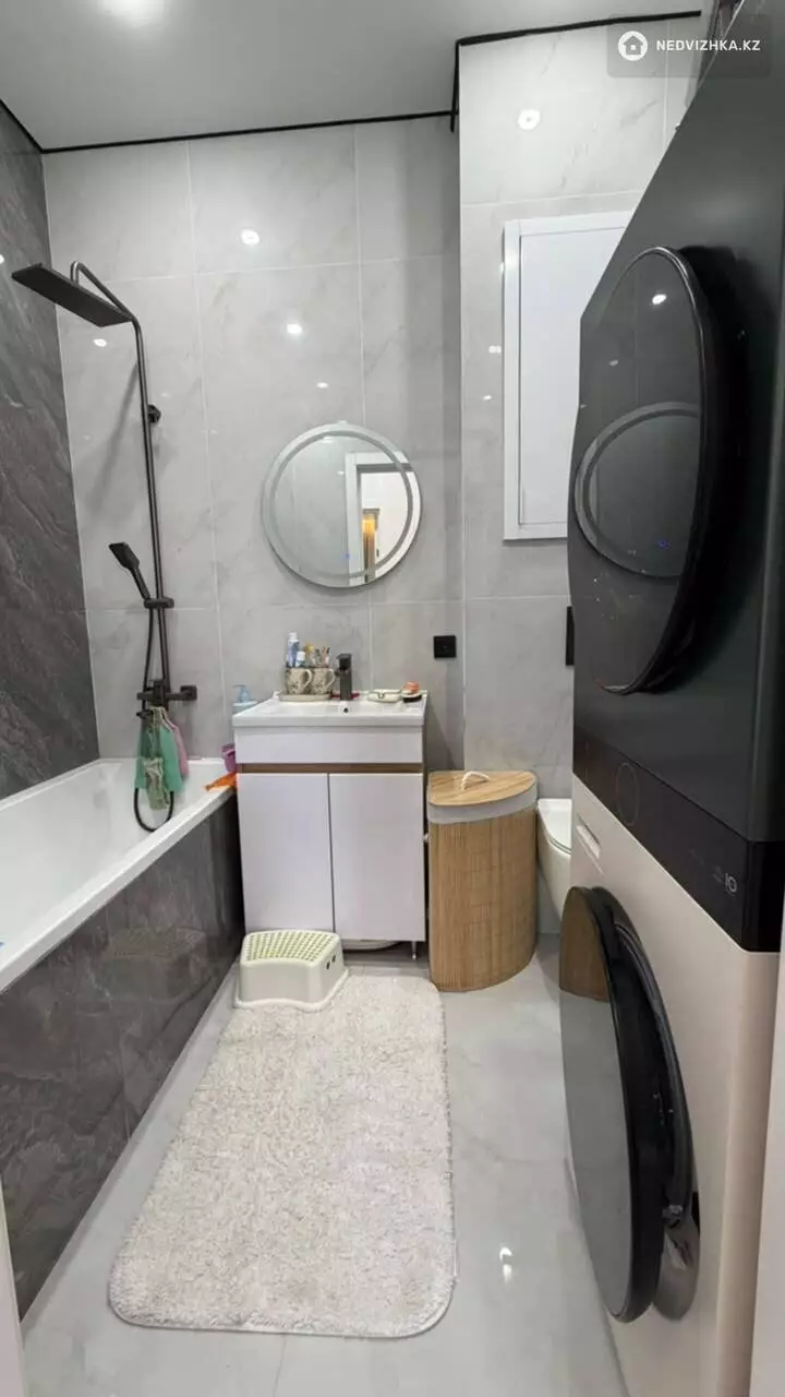 2-комнатная квартира, этаж 4 из 10, 50 м², фотография 3