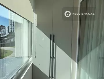 2-комнатная квартира, этаж 2 из 15, 80 м²