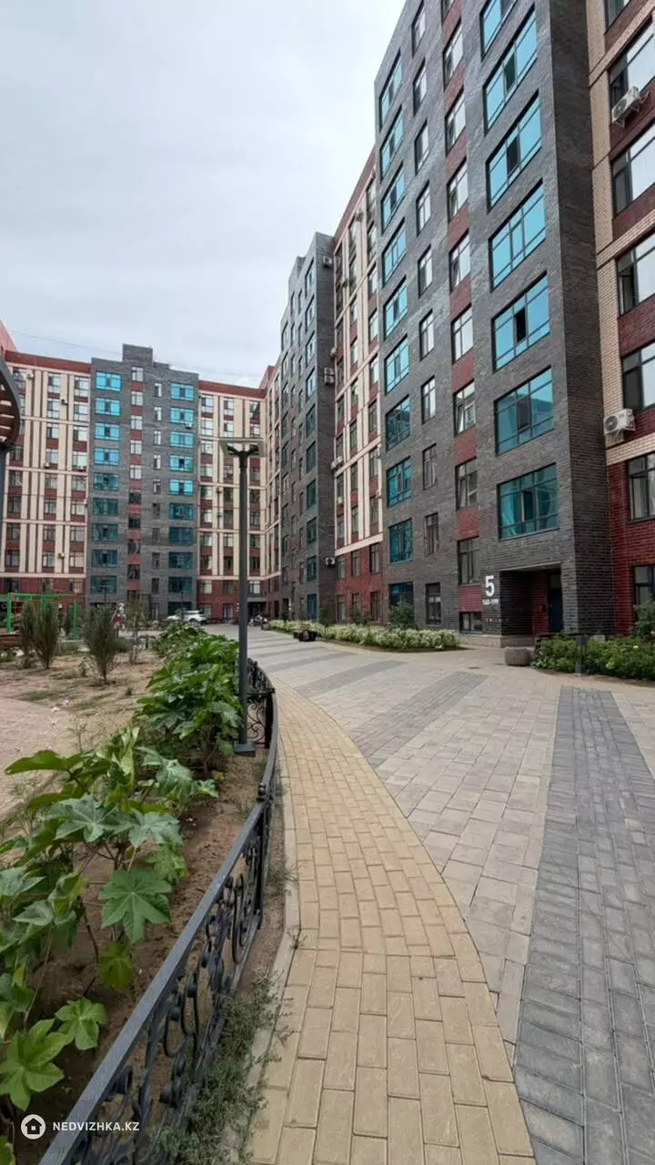 3-комнатная квартира, этаж 3 из 17, 85 м²