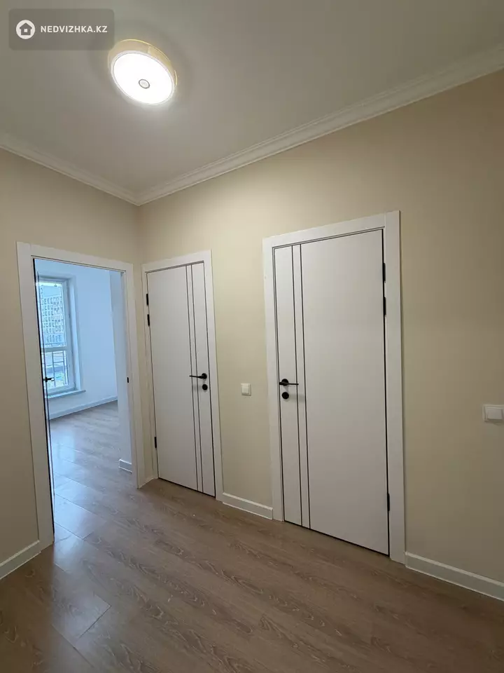 2-комнатная квартира, этаж 2 из 9, 63 м², фотография 3