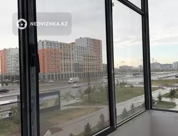 2-комнатная квартира, этаж 2 из 9, 63 м², миниатюра 7
