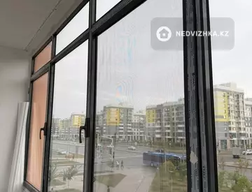 2-комнатная квартира, этаж 2 из 9, 63 м², миниатюра 6