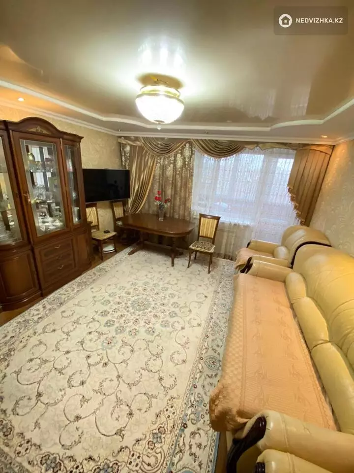 4-комнатная квартира, этаж 5 из 9, 75 м², фотография 2