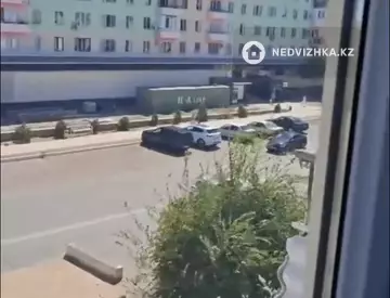 3-комнатная квартира, этаж 4 из 4, 69 м², На длительный срок, миниатюра 4