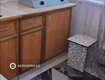 3-комнатная квартира, этаж 4 из 4, 69 м², На длительный срок, миниатюра 7