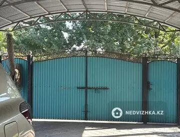 5-комнатная часть дома, 14 соток, 110 м²