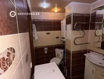 3-бөлмелі пәтер, қабат 81 барлық қабат саны 9, 70 м², 9-нобай