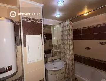 3-бөлмелі пәтер, қабат 81 барлық қабат саны 9, 70 м², 10-нобай