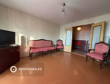 3-бөлмелі пәтер, қабат 81 барлық қабат саны 9, 70 м², 6-нобай
