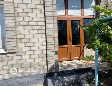 4-комнатная часть дома, 10 соток, 90 м²