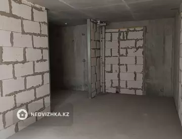 2-комнатная квартира, этаж 1 из 6, 45 м², миниатюра 3