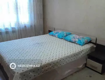 2-комнатная квартира, этаж 4 из 5, 48 м², На длительный срок, миниатюра 9