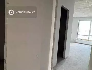 3-комнатная квартира, этаж 11 из 21, 96 м², миниатюра 6