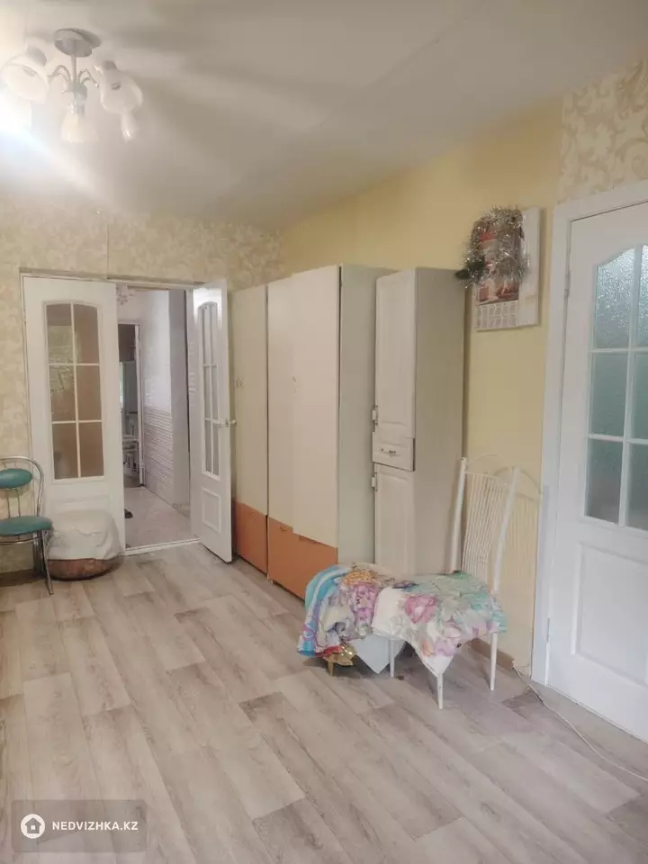 3-комнатная квартира, этаж 1 из 5, 65 м²