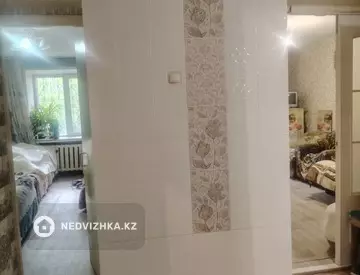 3-комнатная квартира, этаж 1 из 5, 65 м², миниатюра 2