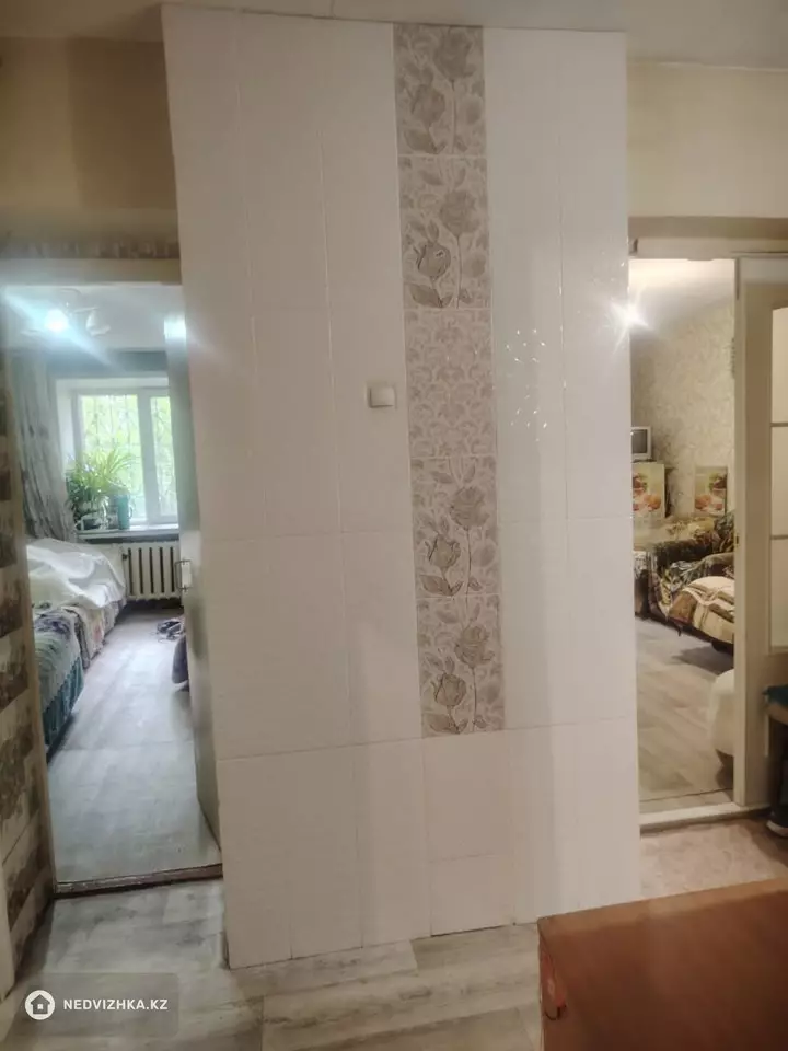 3-комнатная квартира, этаж 1 из 5, 65 м², фотография 2