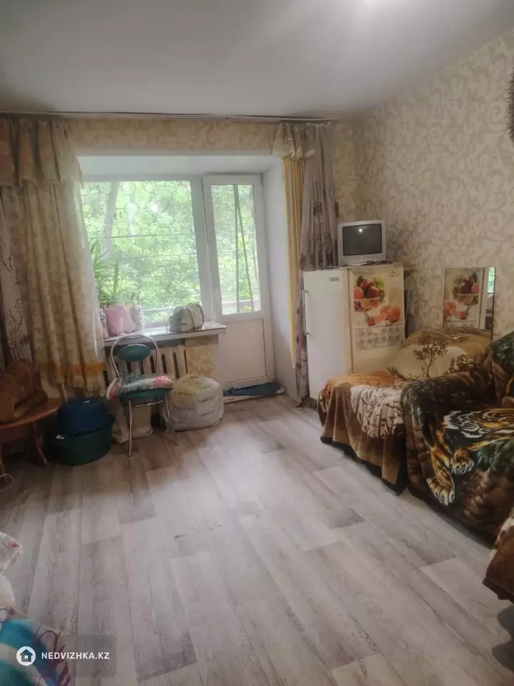 3-комнатная квартира, этаж 1 из 5, 65 м², фотография 4
