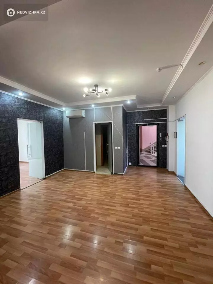Офис, этаж 4 из 7, 300 м², На длительный срок, фотография 2