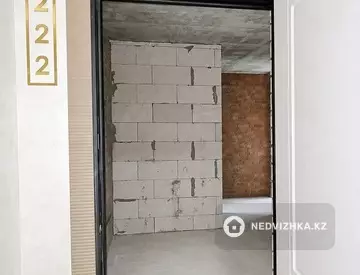 3-комнатная квартира, этаж 5 из 14, 89 м², миниатюра 6