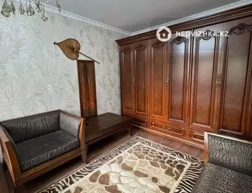 1-комнатная квартира, этаж 3 из 5, 32 м²