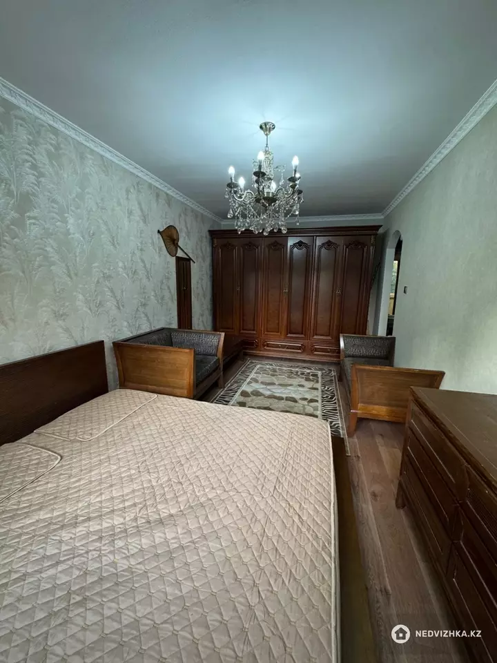 1-комнатная квартира, этаж 3 из 5, 32 м², фотография 4