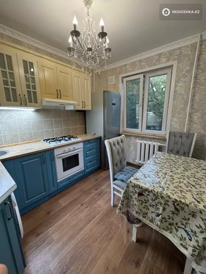 1-комнатная квартира, этаж 3 из 5, 32 м², фотография 5