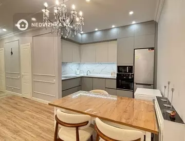 2-бөлмелі пәтер, қабат 4 барлық қабат саны 8, 75 м², 1-нобай