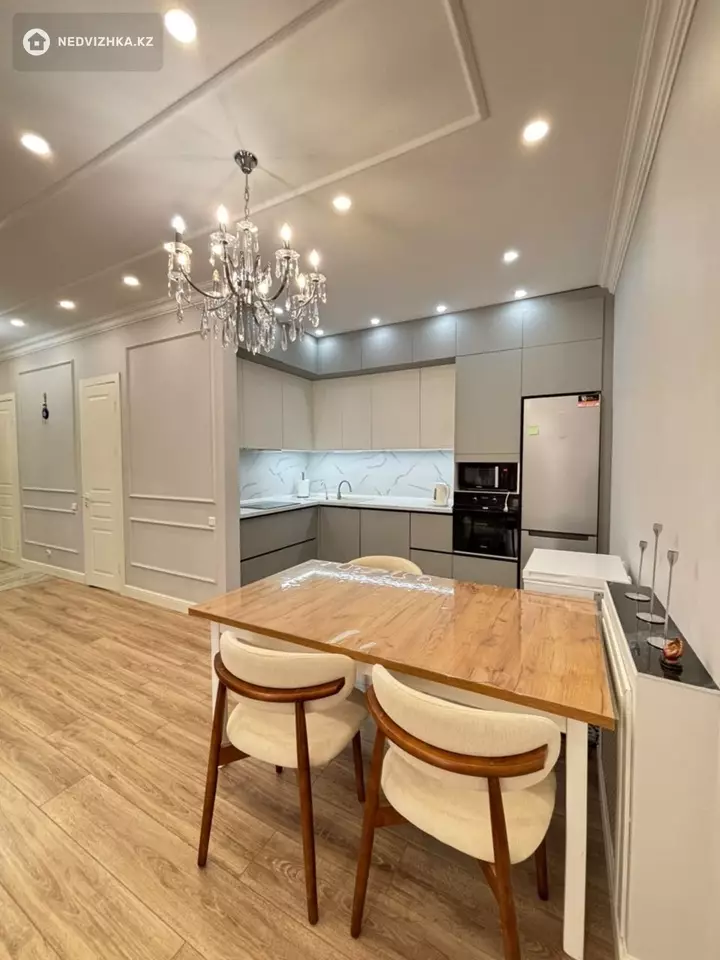 2-комнатная квартира, этаж 4 из 8, 75 м²