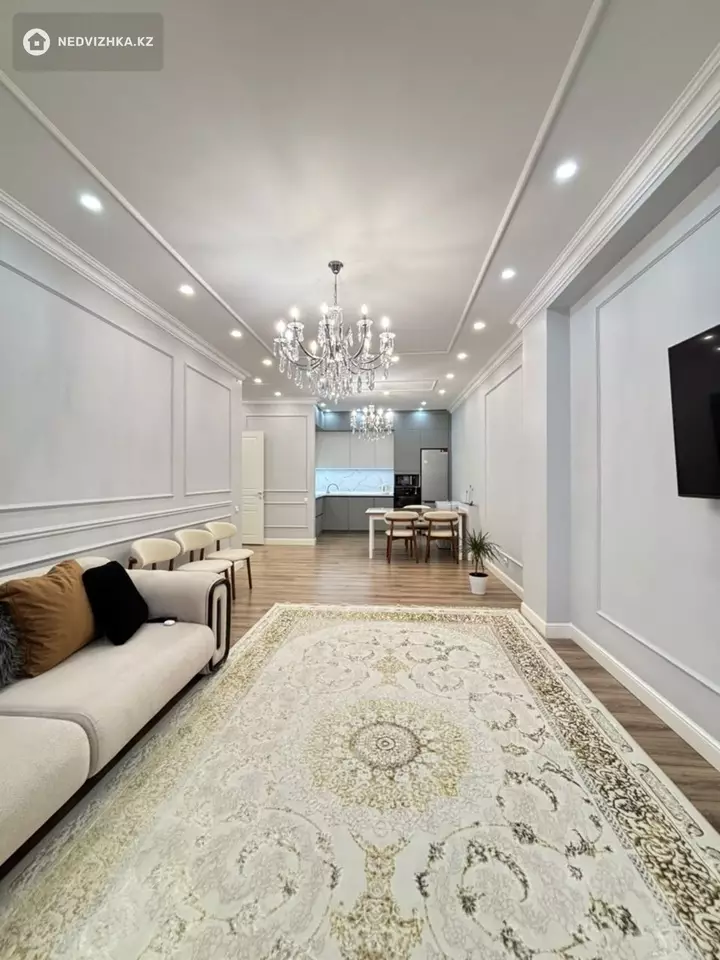 2-комнатная квартира, этаж 4 из 8, 75 м², фотография 2