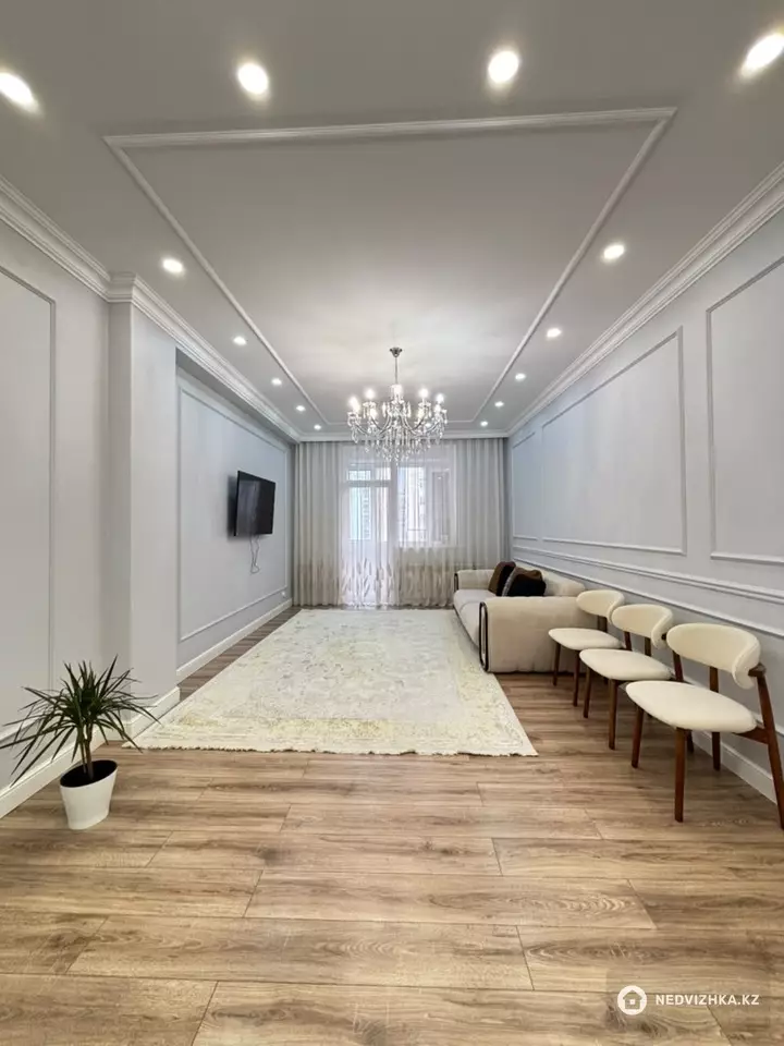 2-комнатная квартира, этаж 4 из 8, 75 м², фотография 4