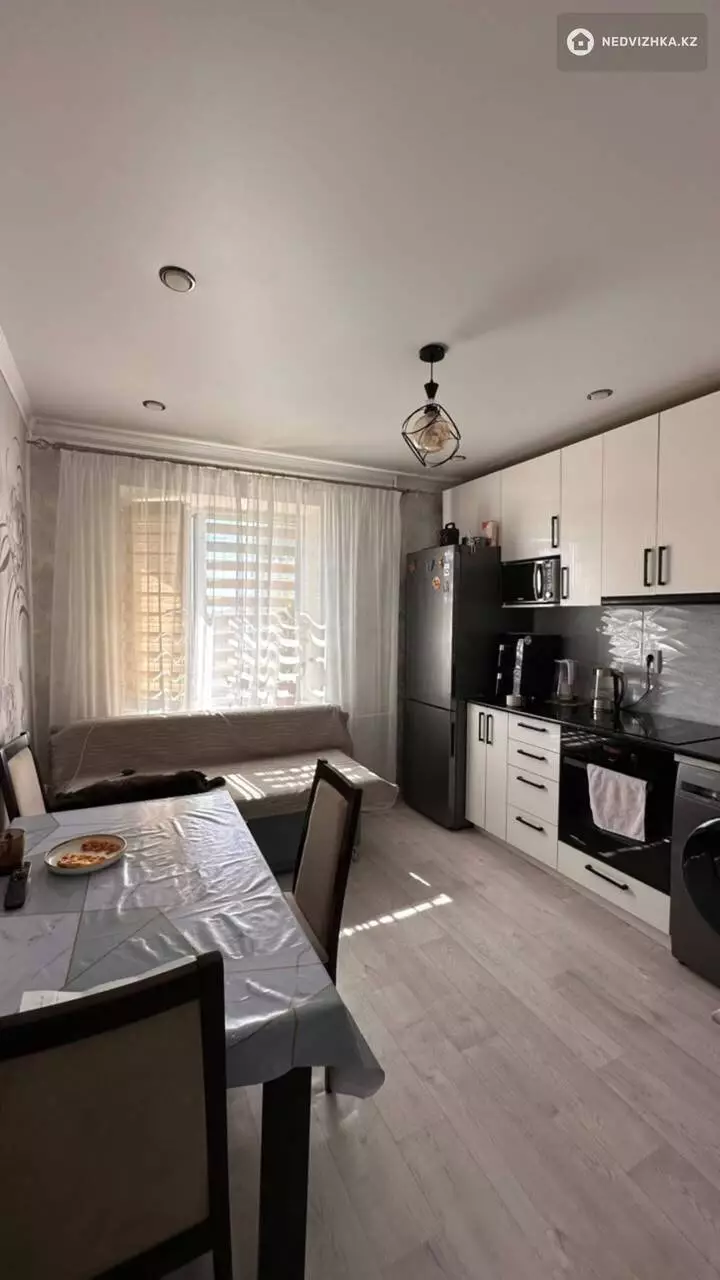 1-комнатная квартира, этаж 4 из 5, 35 м², фотография 3