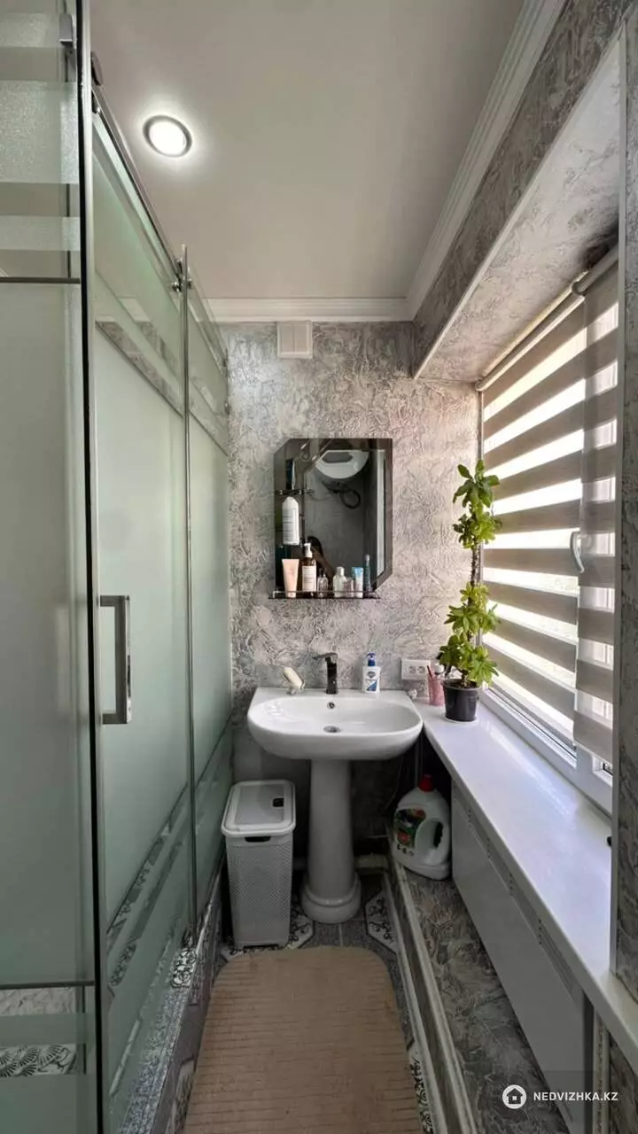 1-комнатная квартира, этаж 4 из 5, 35 м², фотография 5