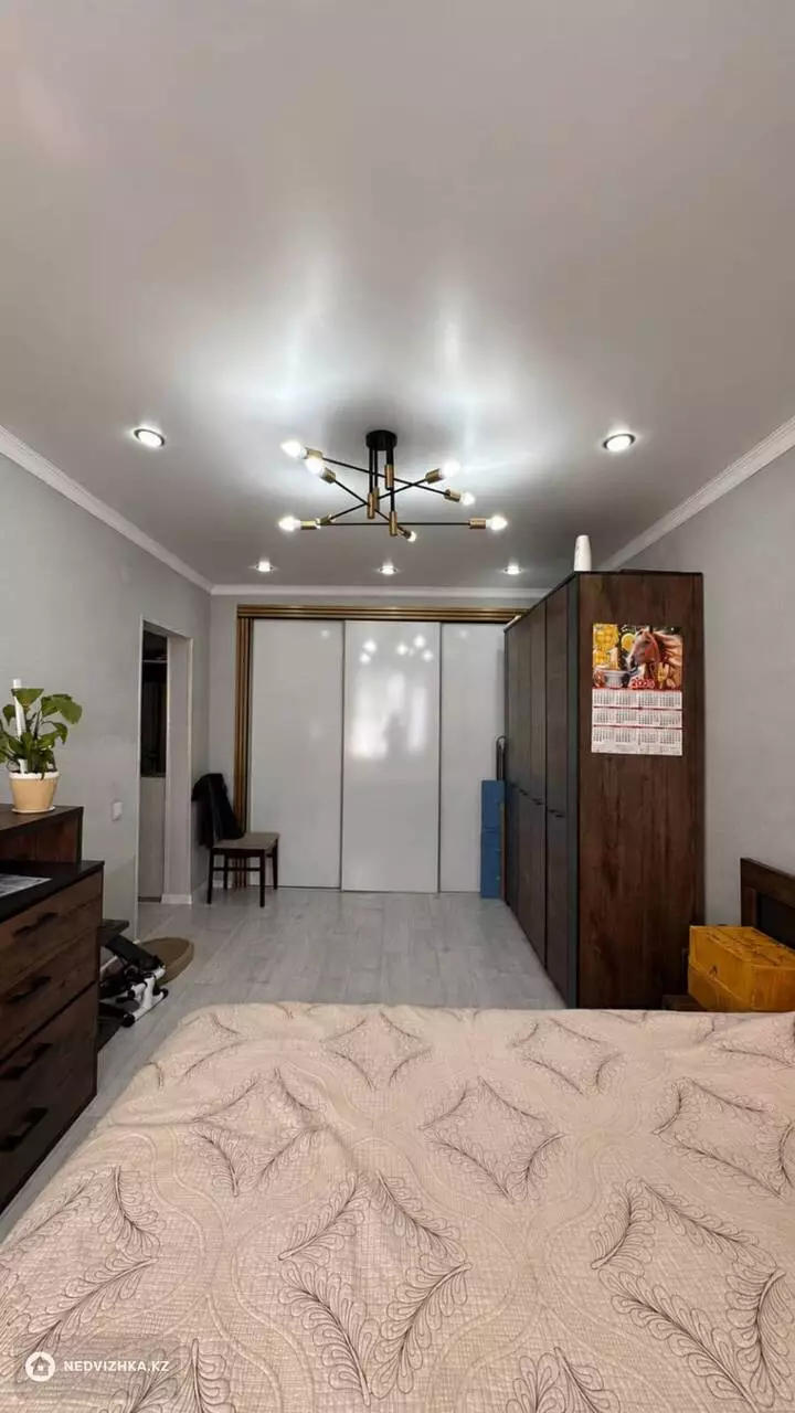 1-комнатная квартира, этаж 4 из 5, 35 м², фотография 2