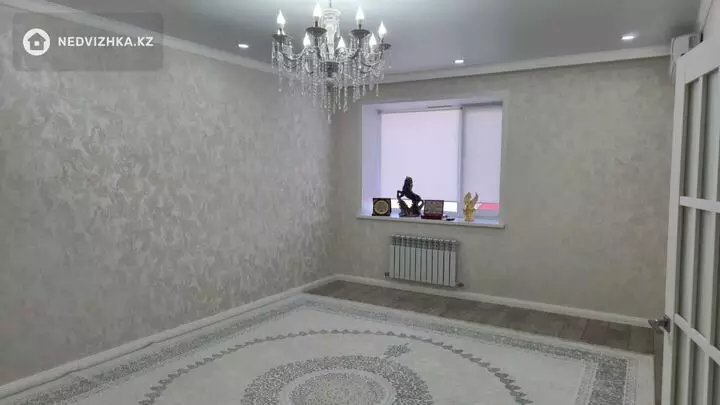 2-комнатная квартира, этаж 7 из 8, 78 м², На длительный срок, фотография 2