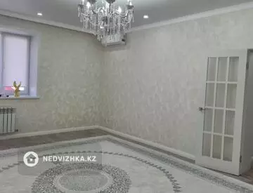 2-комнатная квартира, этаж 7 из 8, 78 м², На длительный срок