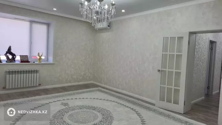 2-комнатная квартира, этаж 7 из 8, 78 м², На длительный срок, фотография 3