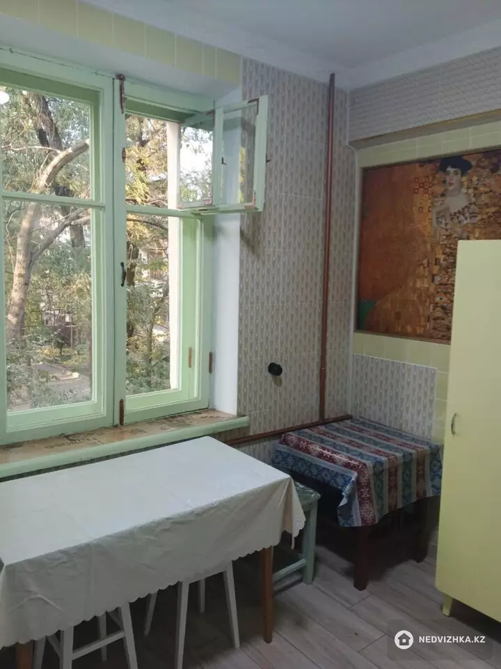 2-комнатная квартира, этаж 2 из 3, 55 м², На длительный срок