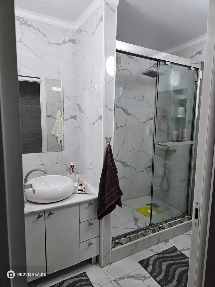 3-комнатная квартира, этаж 5 из 5, 70 м², фотография 4