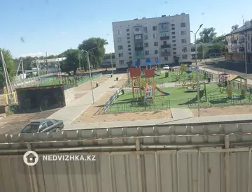 2-комнатная квартира, этаж 2 из 5, 49 м²