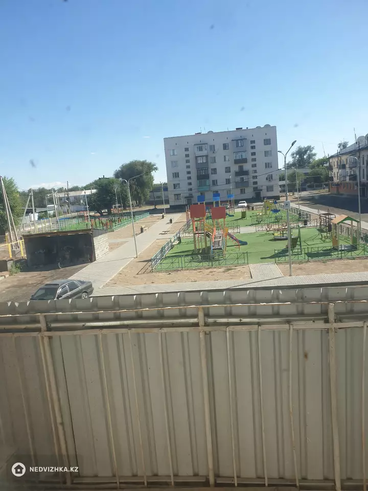 2-комнатная квартира, этаж 2 из 5, 49 м²